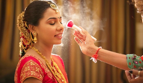 famous bridal makeup artist rajkot