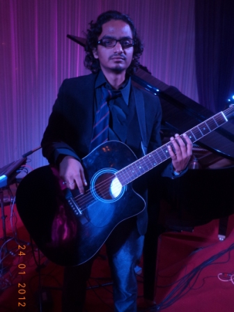 male guitar players rajkot
