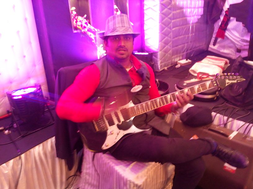 indian guitar players rajkot