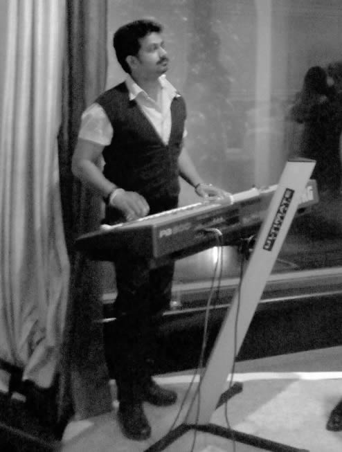 indian keyboard player rajkot